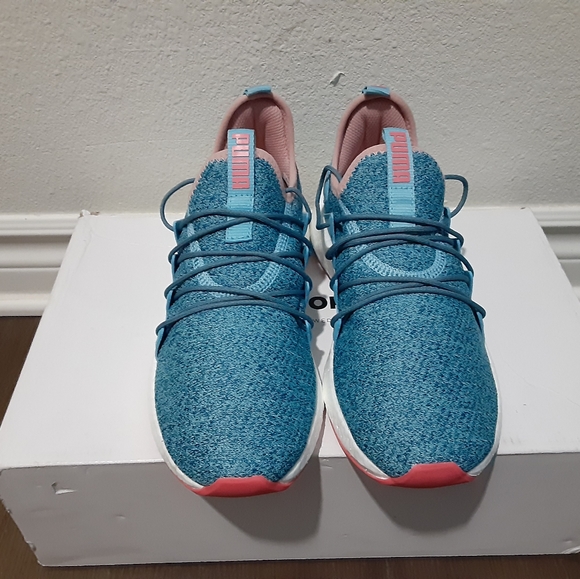 Puma - Picture 3 of 5